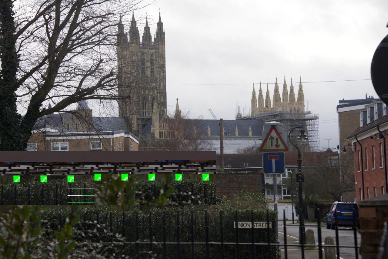 Budget Canterbury Apartment Bagian luar foto